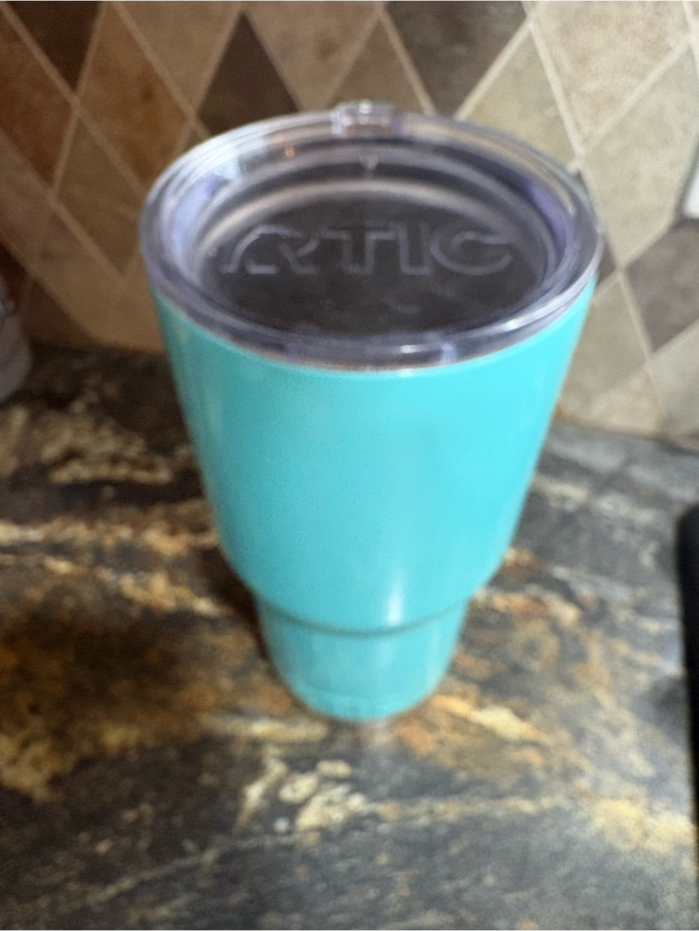 RTIC  Travel Tumbler in Teal Blue with Clear Lid 34oz